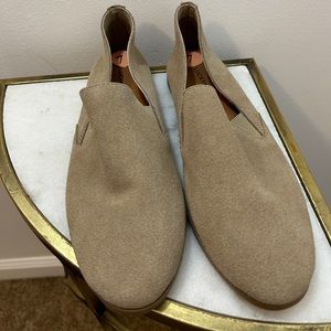Lucky brand slip on shoes